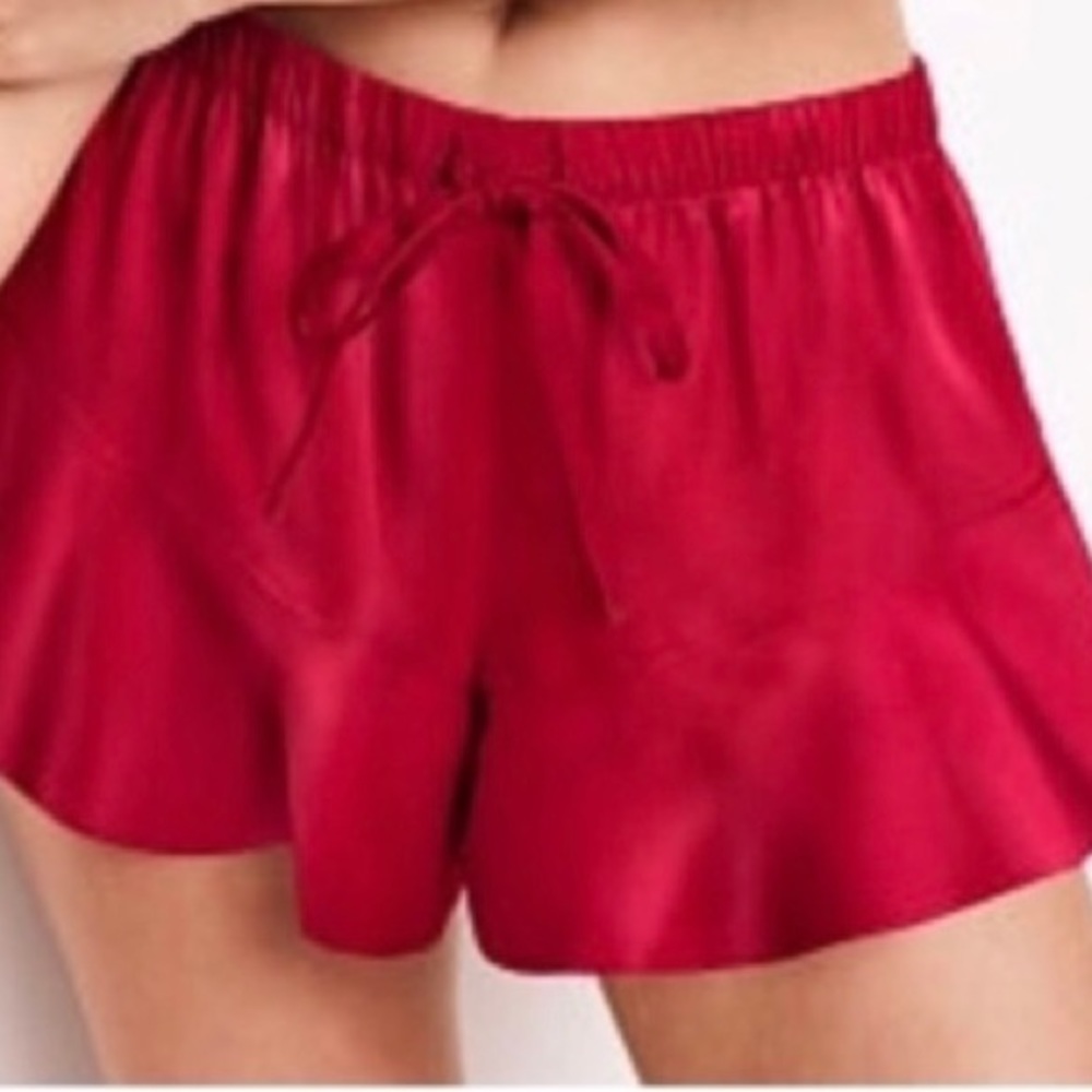 Must Go‼️ Victoria Secret Satin Ruffle Sleep Shorts. Read Description Below 👇